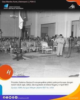 Presiden Sukarno menyampaikan pidato di hadapan tokoh sipil, militer, dan kepolisian di Istana Negara, 4 April 1957