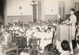 Jenderal Sudirman berpidato di Hadapan Anggota KNIP dalam Sidang KNIP ke IV di Solo Tahun 1946
