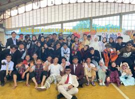 Foto Tim Teater Kabaret Perayaan Hari Guru Nasional MAN 4 Jakarta tahun 2023